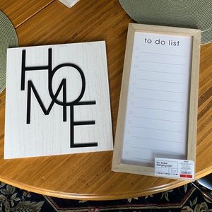 Bundle of 2 BP Target signs